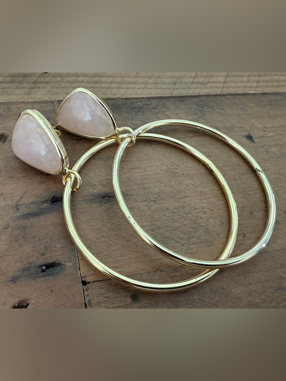 CHICO’S GOLD TONE PINK STONE HOOP DROP DANGLE  EARRINGS